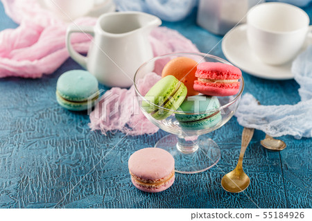 Different types of macaroons 55184926