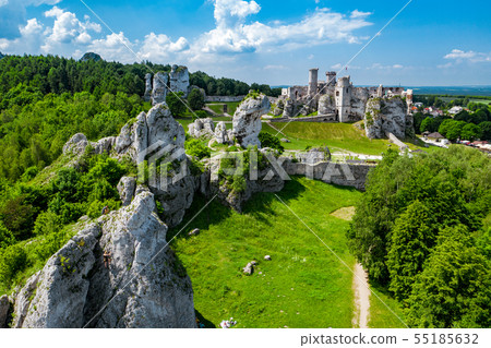 medieval castle ruins located in Ogrodzieniec, Poland 55185632