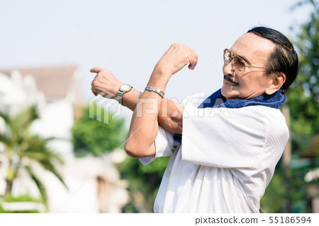 Senior man doing exercise Senior man doing exercise 55186594