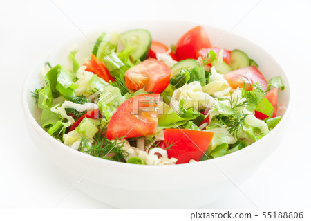 Fresh mixed vegetables salad in a bowl 55188806