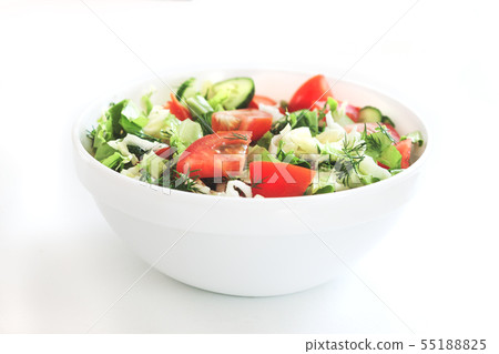 Fresh mixed vegetables salad in a bowl 55188825