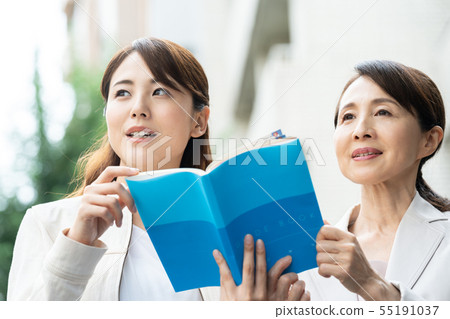 喜歡觀光的父母和孩子 喜歡觀光的父母和孩子 55191037