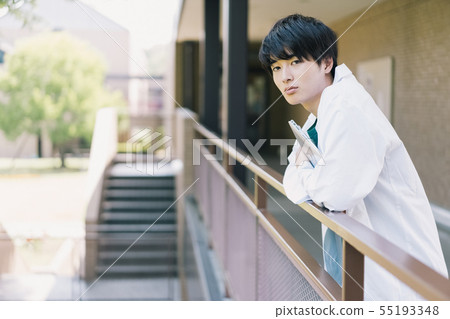 Male university student white coat photography cooperation: Keisen Jogakuen University 55193348