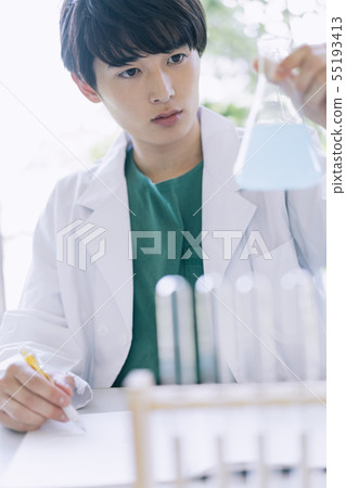 Male university student white coat photography cooperation: Keisen Jogakuen University 55193413