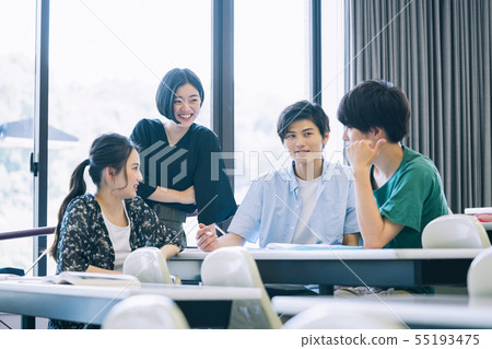 Male and female university student study photography cooperation: Keisen Jogakuen University 55193475