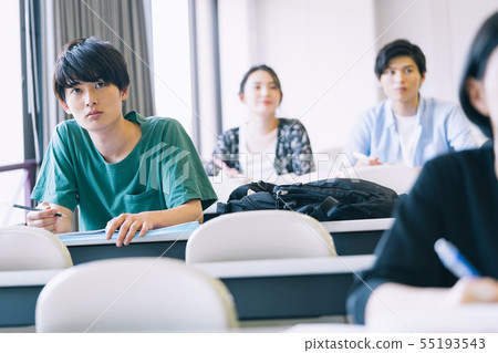Male and female university student study photography cooperation: Keisen Jogakuen University 55193543