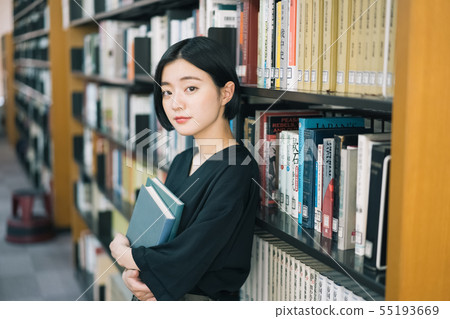 Female university student library library photography cooperation: Keisen Jogakuen University Female university student library library photography cooperation: Keisen Jogakuen University 55193669