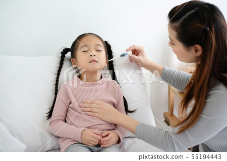 Asian kid girl have a discomfort as the flu 55194443