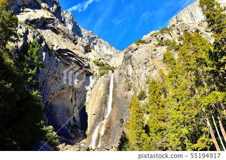 Yosemite Falls, the world's fifth tallest in the world 55194917