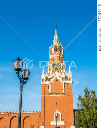 Spasskaya tower in Kremlin, Moscow, Russia Spasskaya tower in Kremlin, Moscow, Russia 55194948