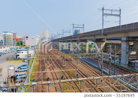 城市風景JR塔巴塔站/ JR貨運密集軌道附近塔巴塔信號站 55197695