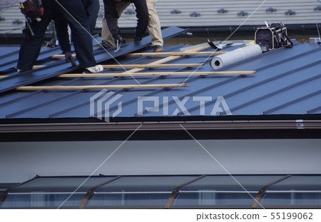Refitting roof Refitting of tin roof 55199062