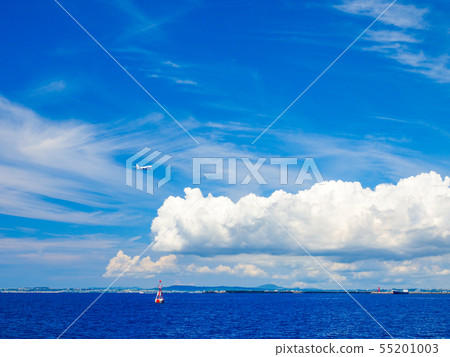 Aircraft and the sea Aircraft and the sea 55201003