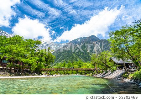 “長野縣”新鮮綠色Kamikochi Kappabashi“新鮮的綠色高峰期” “長野縣”新鮮綠色Kamikochi Kappabashi“新鮮的綠色高峰期” 55202469