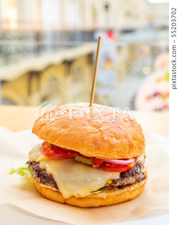 Beef cheese burger 55203702