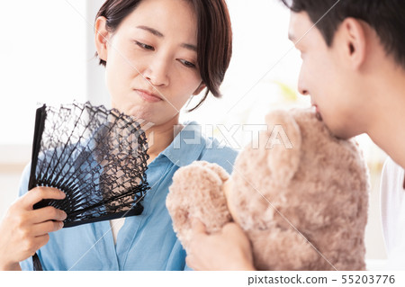 Husband and wife 55203776