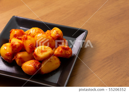 Garlic pickles (Miso and miso). Garlic pickles (Miso and miso). 55206352