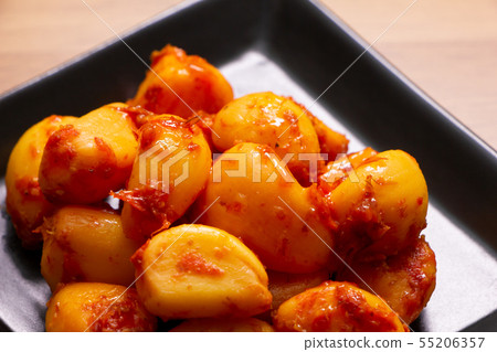 Garlic pickles (Miso and miso). 55206357
