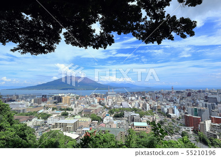 Sakurajima and the streets of Kagoshima city Sakurajima and the streets of Kagoshima city 55210196