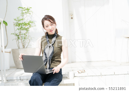 Female portrait Female portrait 55211891