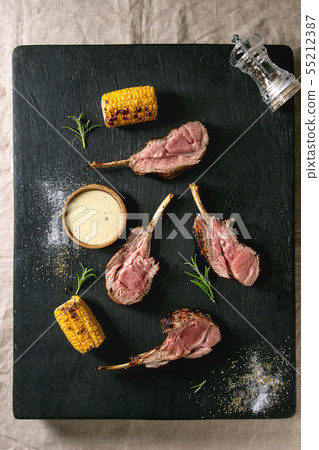 Grilled rack of lamb Grilled rack of lamb 55212387