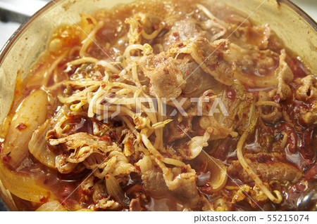 Pig kimchi jjigae Pig kimchi jjigae 55215074