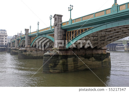 Southwark Bridge 55217347