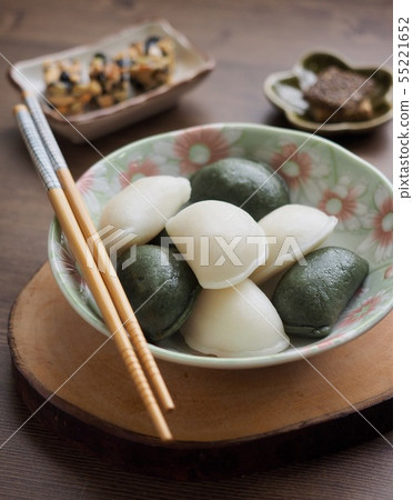Korean traditional food Songpyeon, Hangwa 55221652