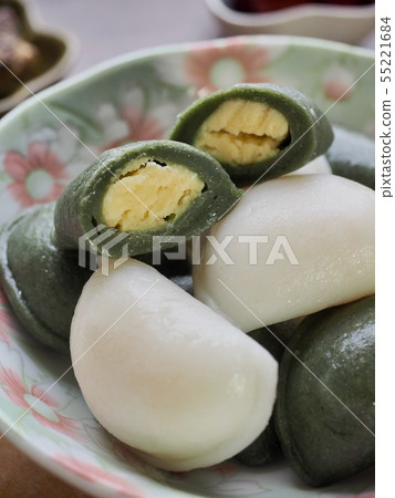 Korean traditional food Songpyeon, Hangwa 55221684