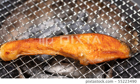 Charcoal-grilled salmon, salmon BBQ · bbq · Charcoal-grilled, grilled grilled, biton charcoal, seven rings, camping, food, food 55223490