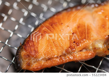 Charcoal-grilled salmon, salmon BBQ · bbq · Charcoal-grilled, grilled grilled, biton charcoal, seven rings, camping, food, food Charcoal-grilled salmon, salmon BBQ · bbq · Charcoal-grilled, grilled grilled, biton charcoal, seven rings, camping, food, food 55223494