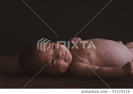 剛出生的嬰兒 55228516