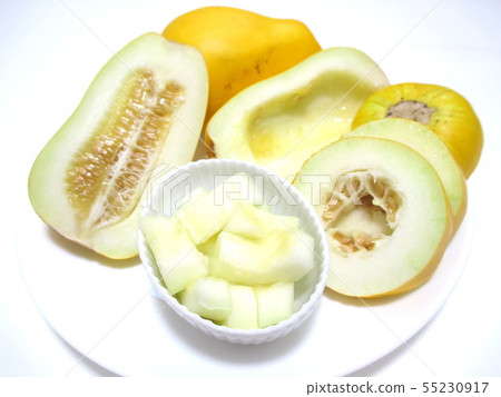 Golden McWauli 55230917