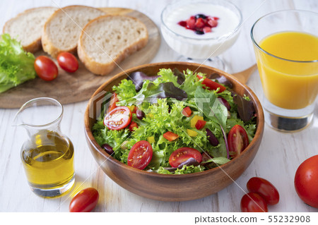 A salad 55232908