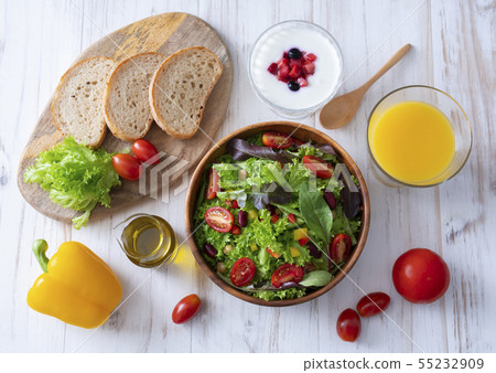 A salad 55232909
