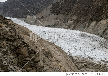 White Passu Glacier. Gilgit Baltistan, Pakistan. 55233112