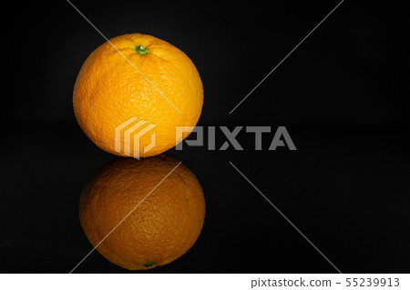 Sweet orange isolated on black glass 55239913