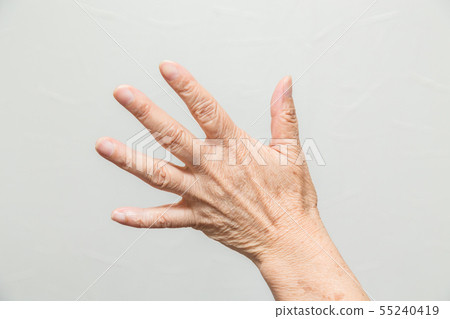 Senior hands 55240419