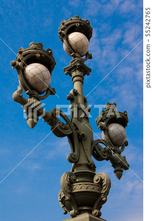 Trinity Bridge. Lighting trehrozhkovy lantern. Trinity Bridge. Lighting trehrozhkovy lantern. 55242765