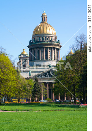 St. Isaac's Cathedral. Saint Petersburg Sunny day 55243025