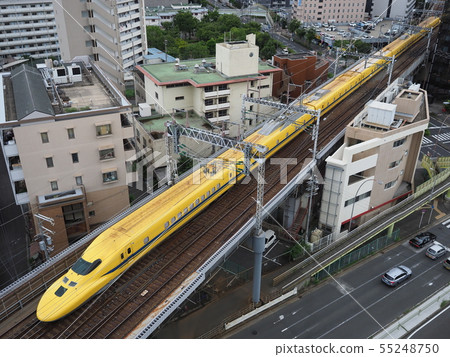 Dr. Yellow near Shin-Osaka Station Dr. Yellow near Shin-Osaka Station 55248750