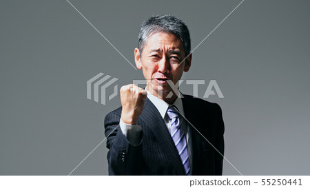 成熟的男人忍受 55250441