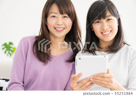 Parent and child and tablet 55251984