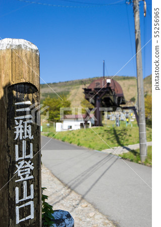 島根縣著名山脈“山部山”東部的原山風景! (島根縣飯石郡飯南町)*評論欄中的拍攝位置 島根縣著名山脈“山部山”東部的原山風景! (島根縣飯石郡飯南町)*評論欄中的拍攝位置 55256965