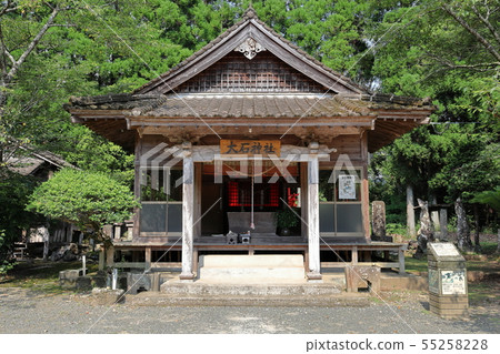 Oishi Shrine (Nakatsugawa, Satsuma-cho, Satsuma-gun, Kagoshima Prefecture) 55258228