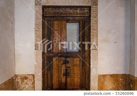 Old style Arabic door carving. marrakech morocco 55260896