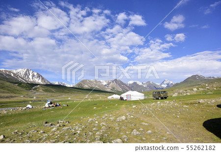 Mongolian ger 55262182