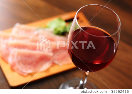 Raw ham bal Spain 55262416