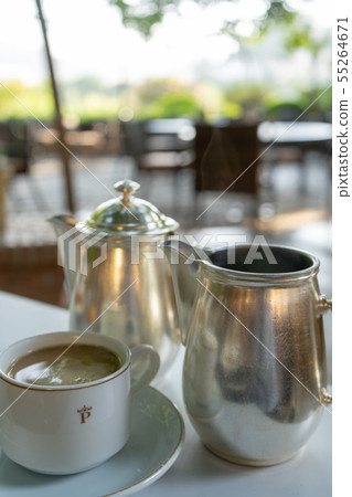 Alhambra Palace Morning 6 55264671