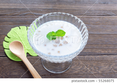 Tapioca milk Tapioca milk 55268075